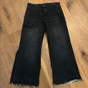 Kut from the Kloth MEG high rise, wideleg, black washed Denim Jeans - size 6